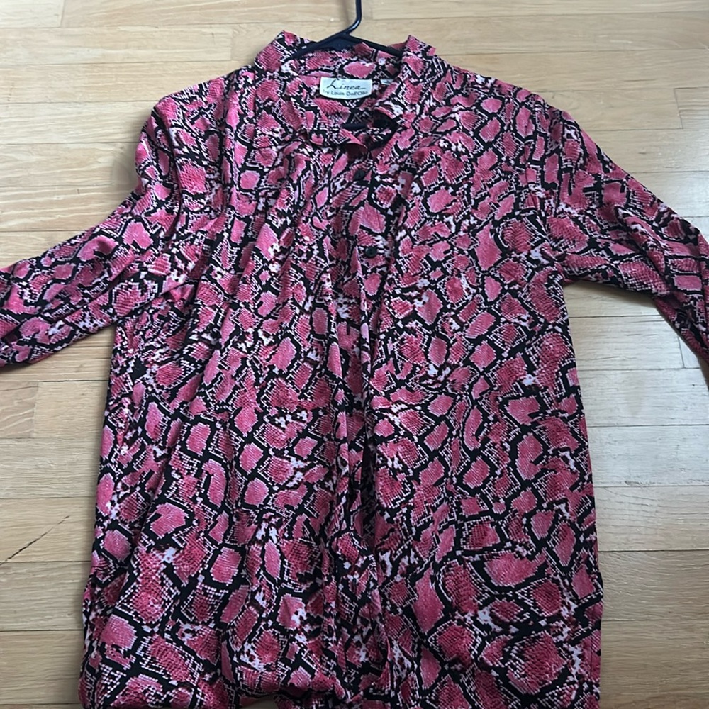Women’s button up